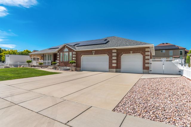 1238 W TRIMBLE LN, West Jordan, UT 84088