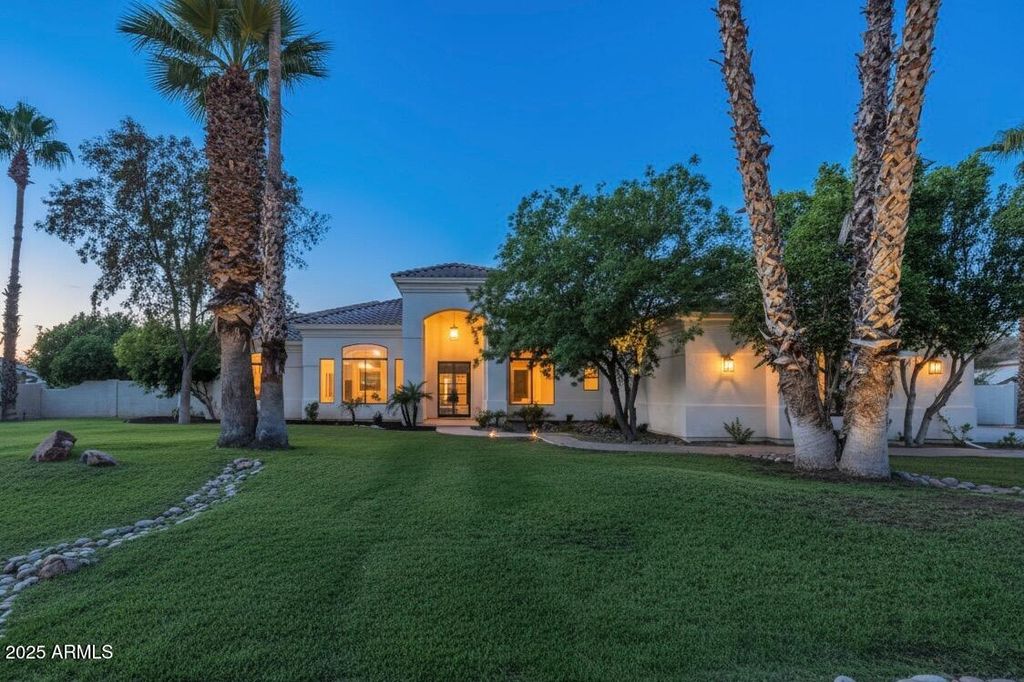 12721 W GEORGIA Avenue, Litchfield Park, AZ 85340