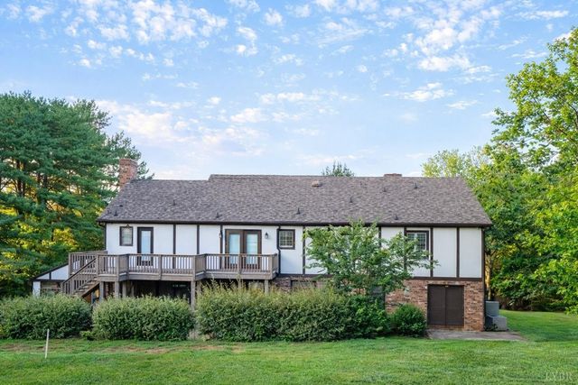 103 Millbrook, Forest, VA 24551