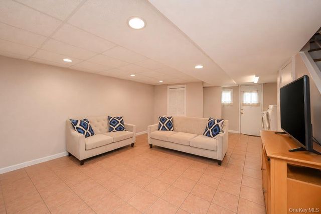 24-08 154th Street, Whitestone, NY 11357