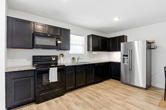 9819 Emerald Stone Way, Conroe, TX 77306