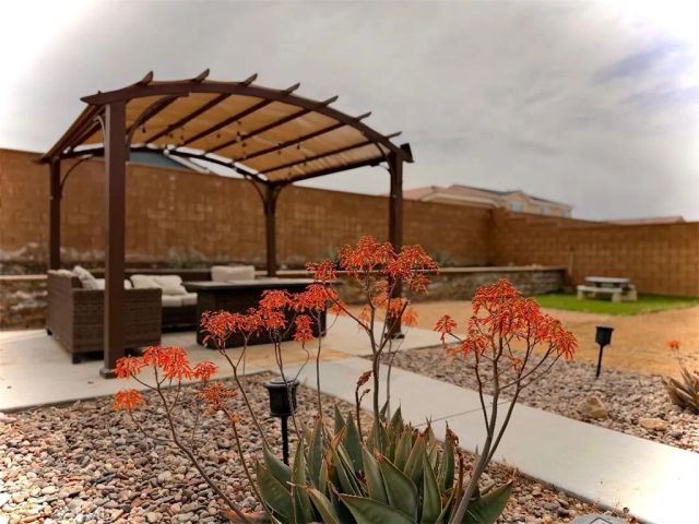 13073 Mill Pond Court, Victorville, CA 92392