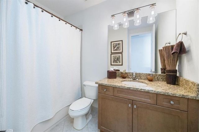 13905 Luna DR, Naples, FL 34109