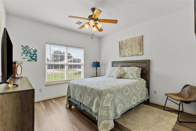 1909 SW Elington Street, Bentonville, AR 72713