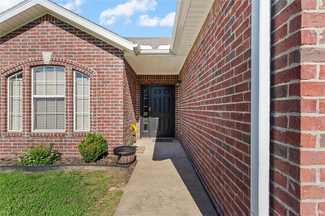 1909 SW Elington Street, Bentonville, AR 72713