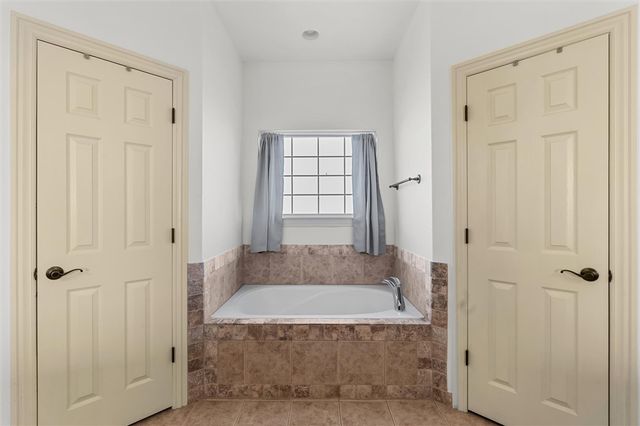 1909 SW Elington Street, Bentonville, AR 72713