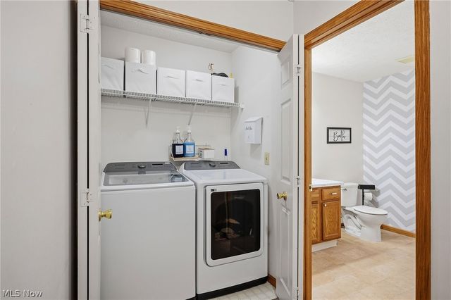 1138 Oxford Circle, Akron, OH 44312
