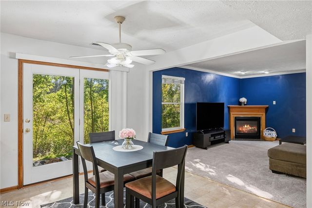 1138 Oxford Circle, Akron, OH 44312