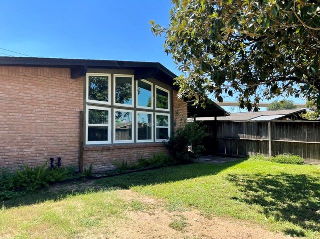 4731 Merwin Street, Houston, TX 77027