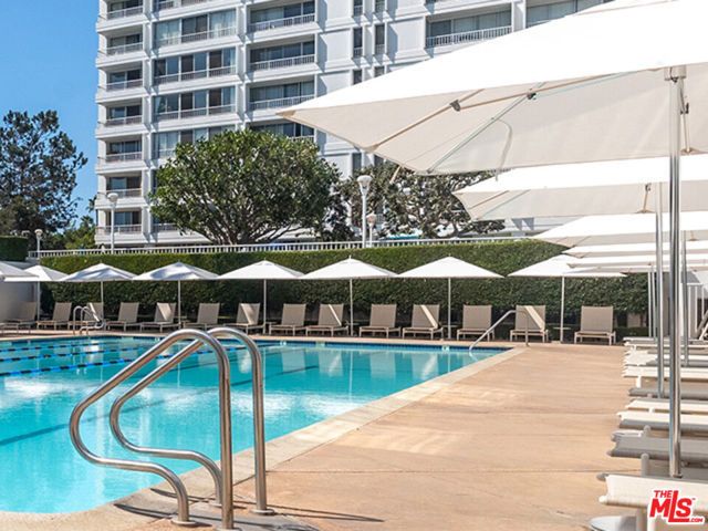 2700 Neilson Way 1628, Santa Monica, CA 90405