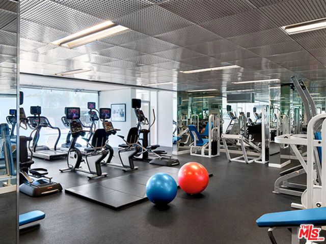 2700 Neilson Way 1628, Santa Monica, CA 90405