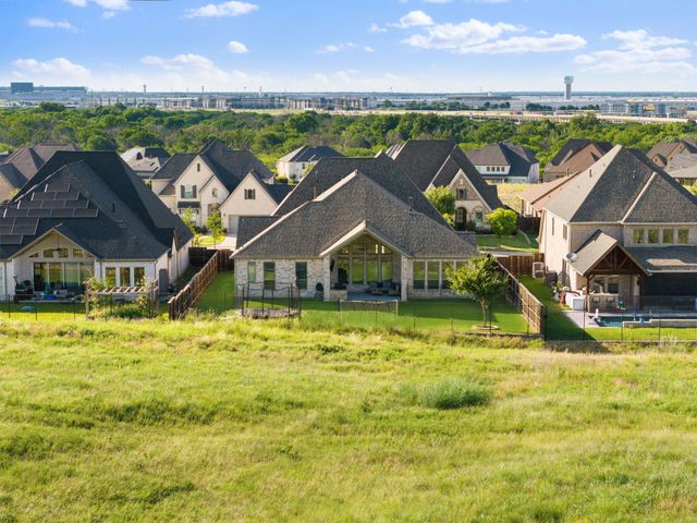 996 Myers Park Trail, Roanoke, TX 76262