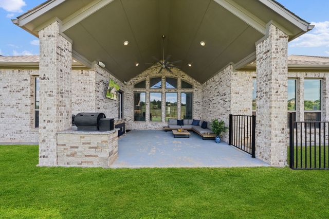 996 Myers Park Trail, Roanoke, TX 76262
