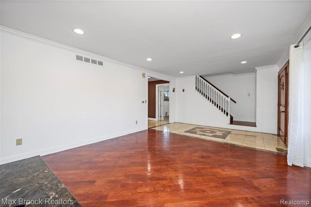 38327 Sleigh Drive, Sterling Heights, MI 48310