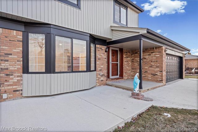 38327 Sleigh Drive, Sterling Heights, MI 48310