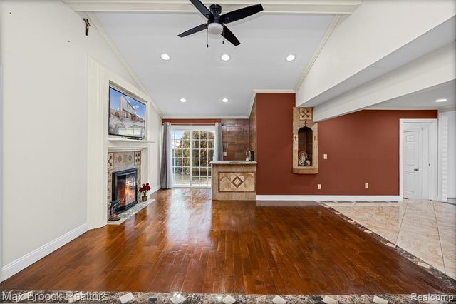 38327 Sleigh Drive, Sterling Heights, MI 48310