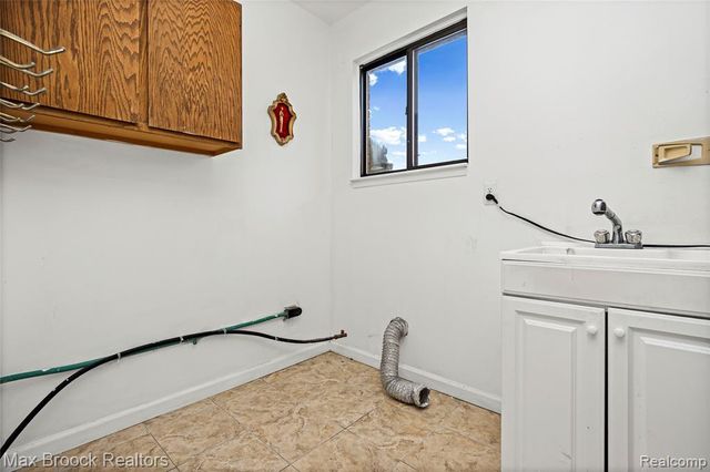 38327 Sleigh Drive, Sterling Heights, MI 48310