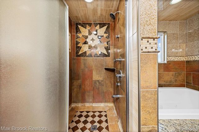 38327 Sleigh Drive, Sterling Heights, MI 48310