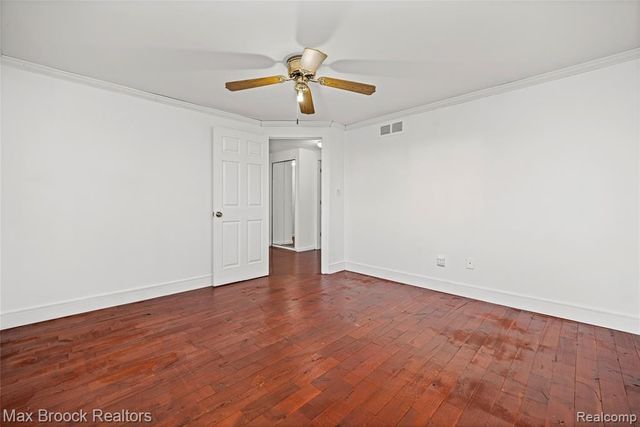 38327 Sleigh Drive, Sterling Heights, MI 48310