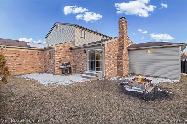 38327 Sleigh Drive, Sterling Heights, MI 48310