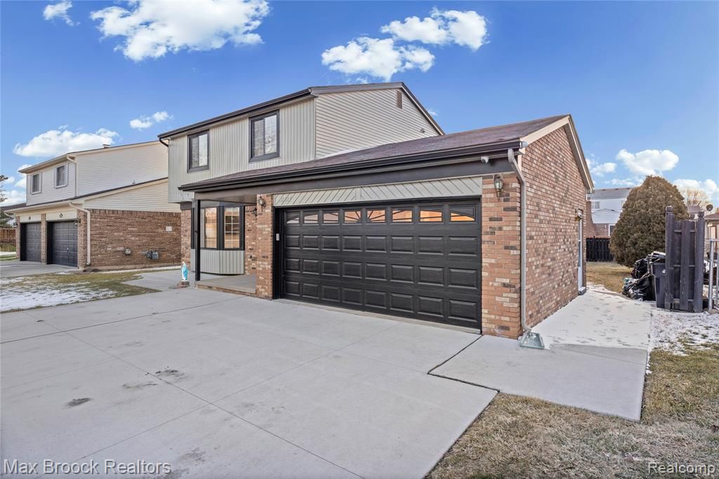 38327 Sleigh Drive, Sterling Heights, MI 48310