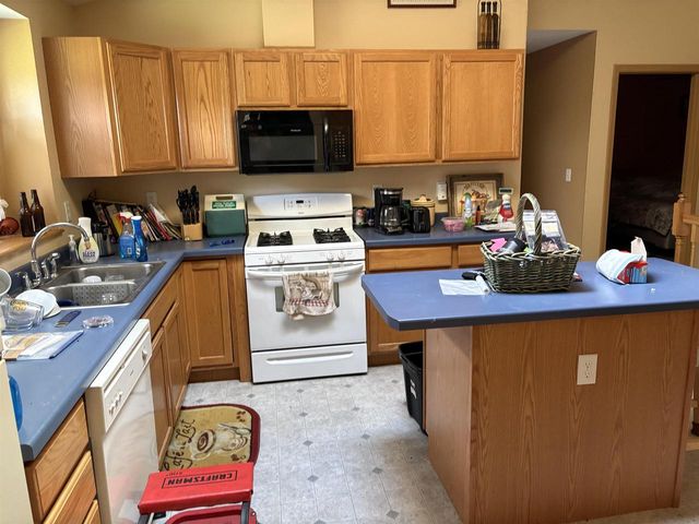 1617 Browndeer Drive, Arkdale, WI 54613