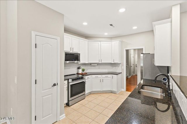 1125 Hammett Road, Johnson City, TN 37615