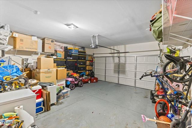 1125 Hammett Road, Johnson City, TN 37615