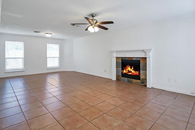 2325 Shady Pine Drive, Conroe, TX 77301