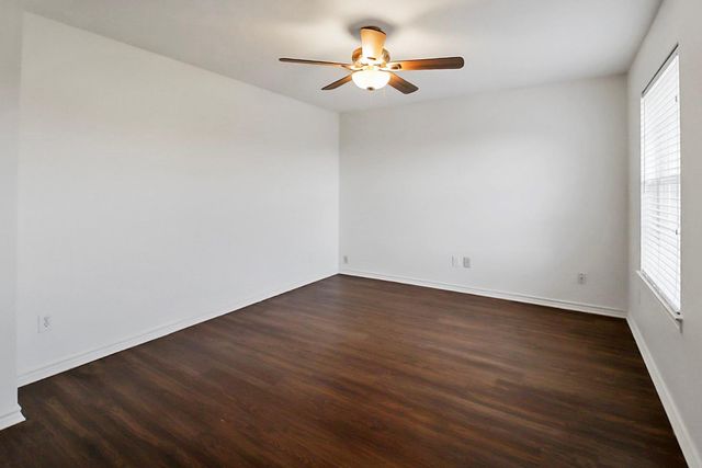 2325 Shady Pine Drive, Conroe, TX 77301