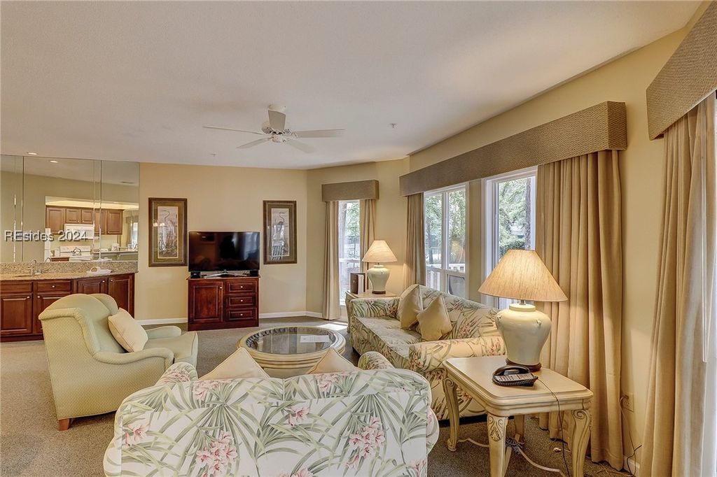 Image 10 of property listing at 14 Wimbledon Ct Unit 137, Hilton Head Island, SC 29928