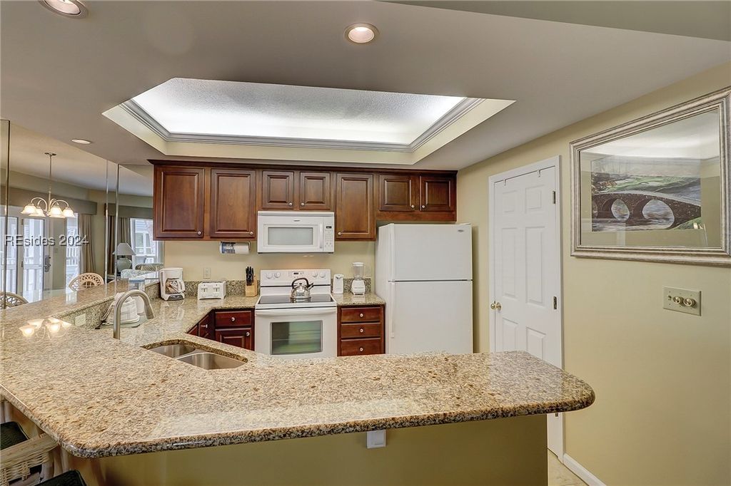 Image 6 of property listing at 14 Wimbledon Ct Unit 137, Hilton Head Island, SC 29928