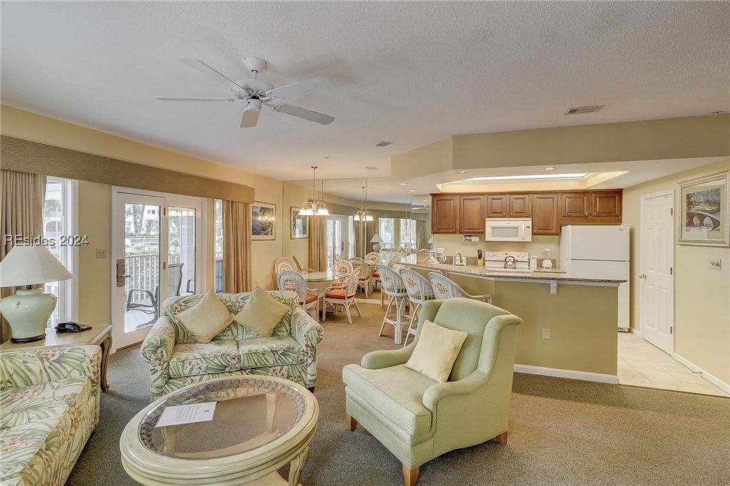 Image 9 of property listing at 14 Wimbledon Ct Unit 137, Hilton Head Island, SC 29928
