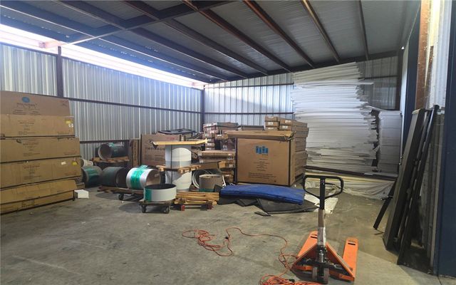 5918 East State Highway 21, Bryan, TX 77808