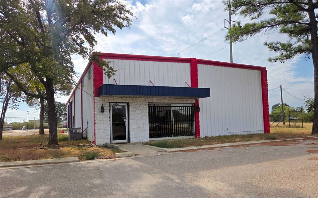 5918 East State Highway 21, Bryan, TX 77808