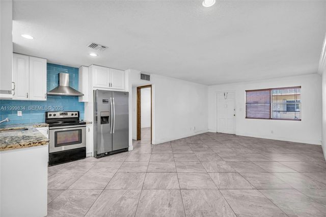 1722 Mayo St 103, Hollywood, FL 33020