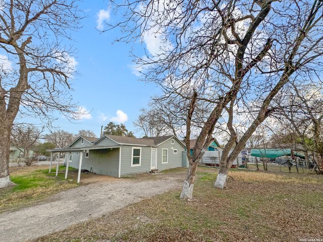 1003 S San Joaquin, San Antonio, TX 78237
