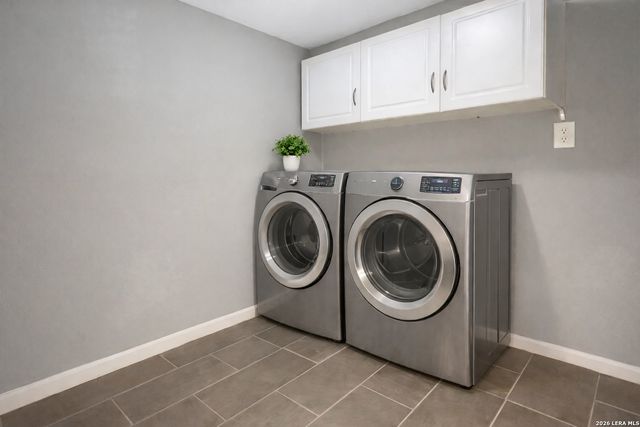 1003 S San Joaquin, San Antonio, TX 78237