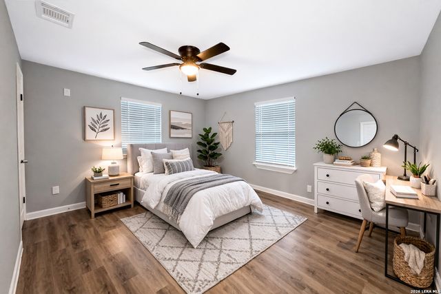 1003 S San Joaquin, San Antonio, TX 78237