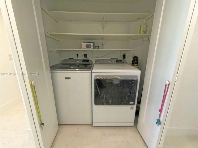 3000 E Sunrise Blvd PHG, Fort Lauderdale, FL 33304