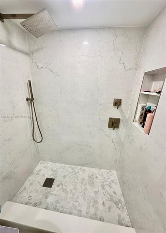 3000 E Sunrise Blvd PHG, Fort Lauderdale, FL 33304