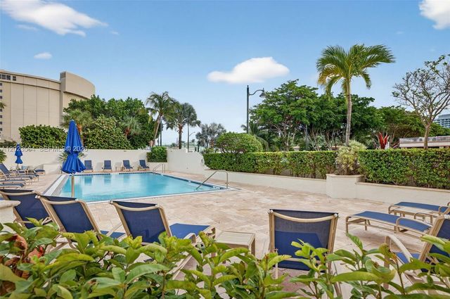 3000 E Sunrise Blvd PHG, Fort Lauderdale, FL 33304