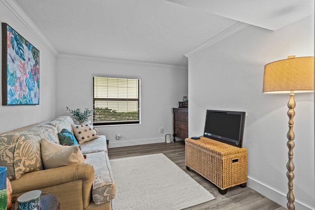 2001 Sabal Ridge Court A, Palm Beach Gardens, FL 33418