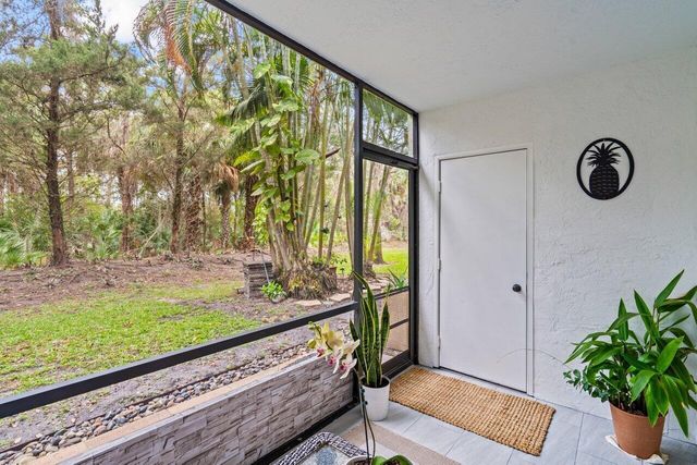 2001 Sabal Ridge Court A, Palm Beach Gardens, FL 33418