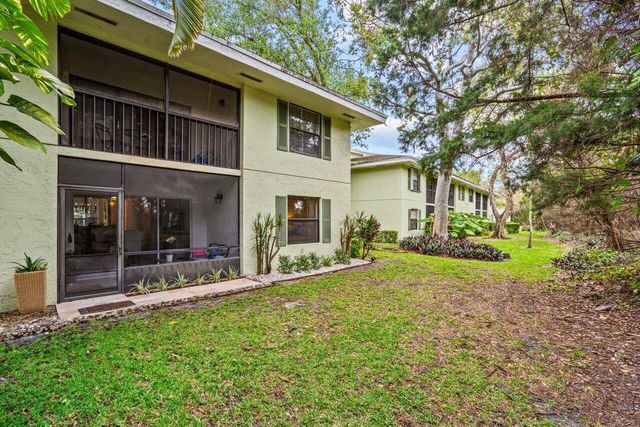 2001 Sabal Ridge Court A, Palm Beach Gardens, FL 33418