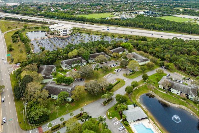 2001 Sabal Ridge Court A, Palm Beach Gardens, FL 33418