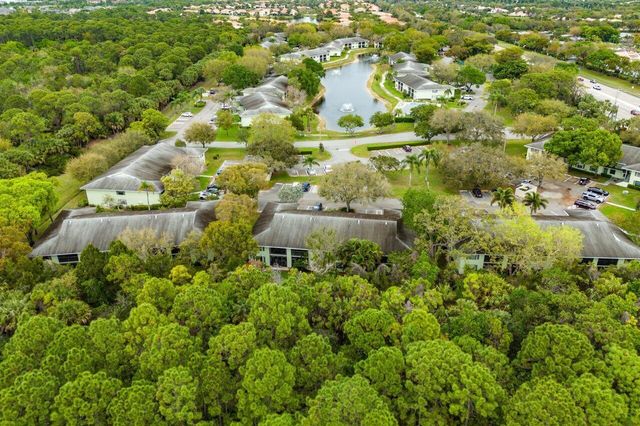 2001 Sabal Ridge Court A, Palm Beach Gardens, FL 33418