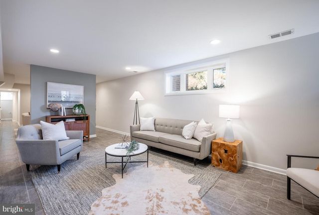 3400 BROAD BRANCH TER NW, Washington, DC 20008