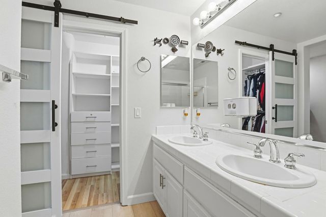 70 Towne Circle, Mountain View, CA 94040