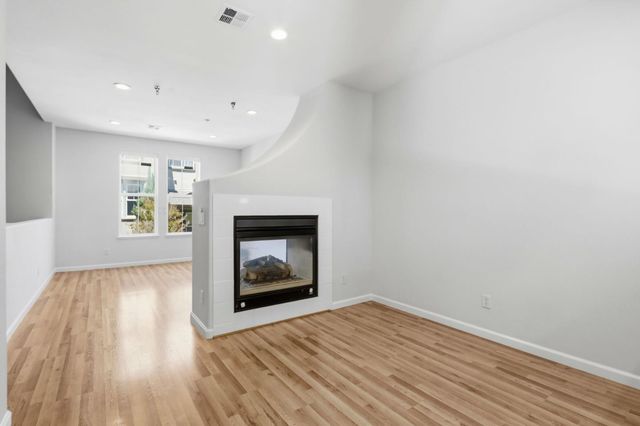 70 Towne Circle, Mountain View, CA 94040